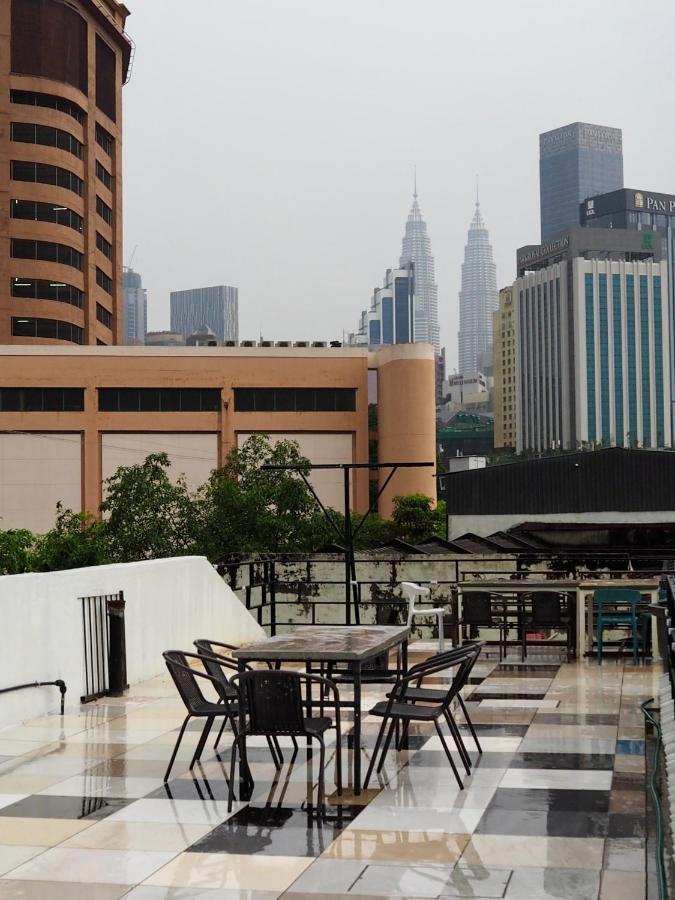 Bestow Capsule Hostel Kuala Lumpur Ngoại thất bức ảnh