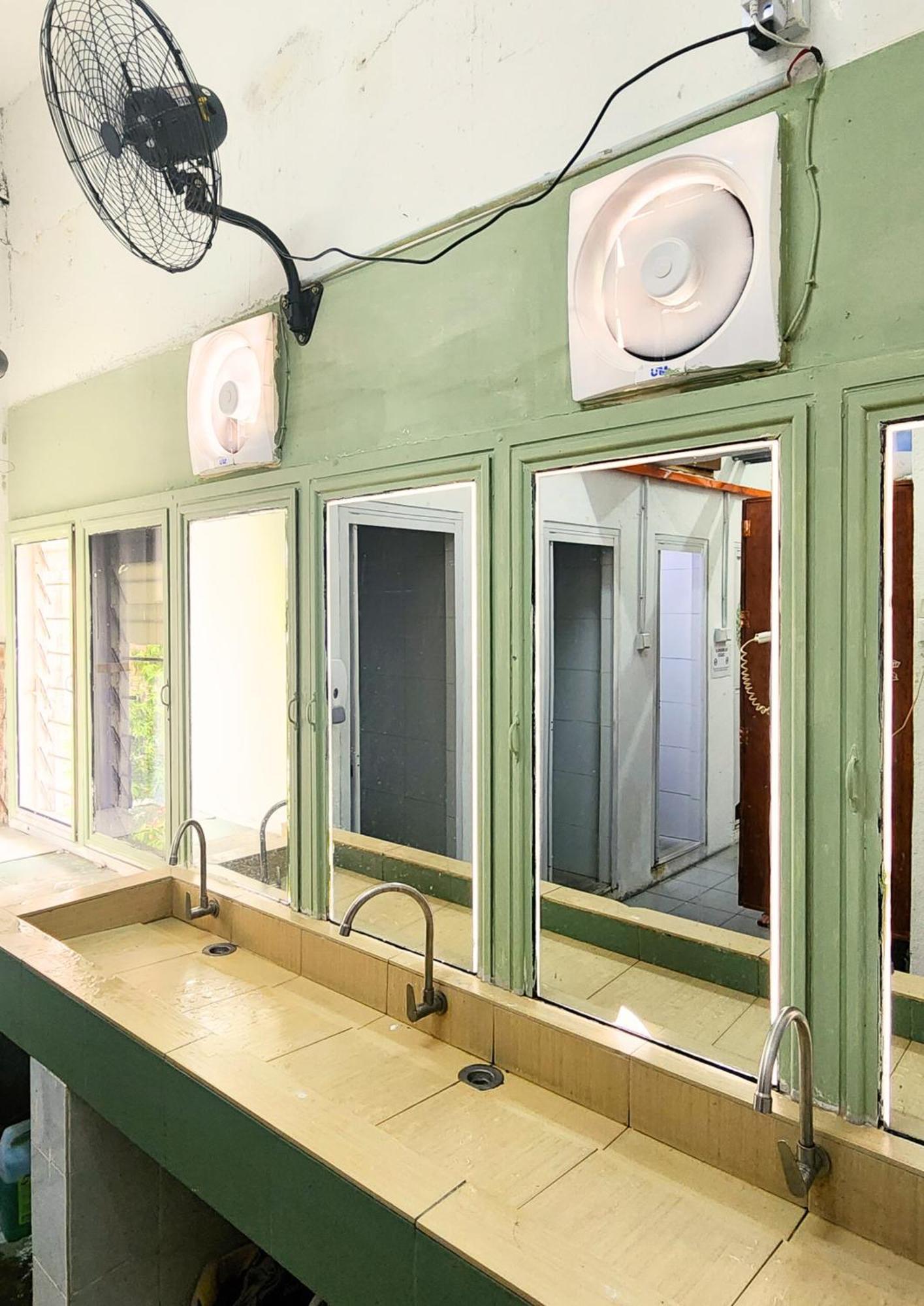 Bestow Capsule Hostel Kuala Lumpur Ngoại thất bức ảnh